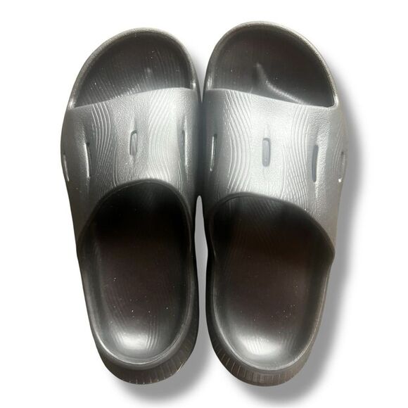 Hoka One One Ora Recovery Slides/Sandals Black Women's Size 6 NEW Comfortable - Picture 1 of 7